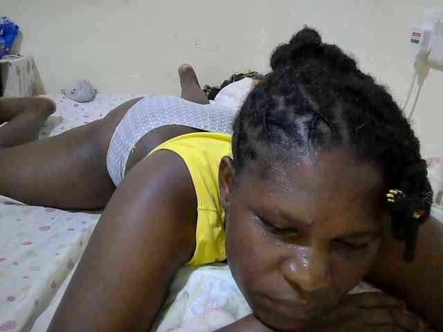 adara-lee webcam