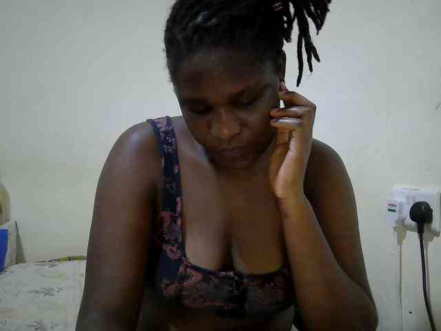 adara-lee webcam