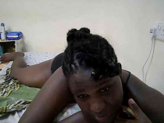 adara-lee webcam