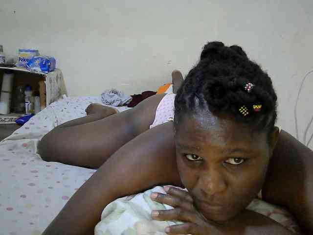 adara-lee webcam