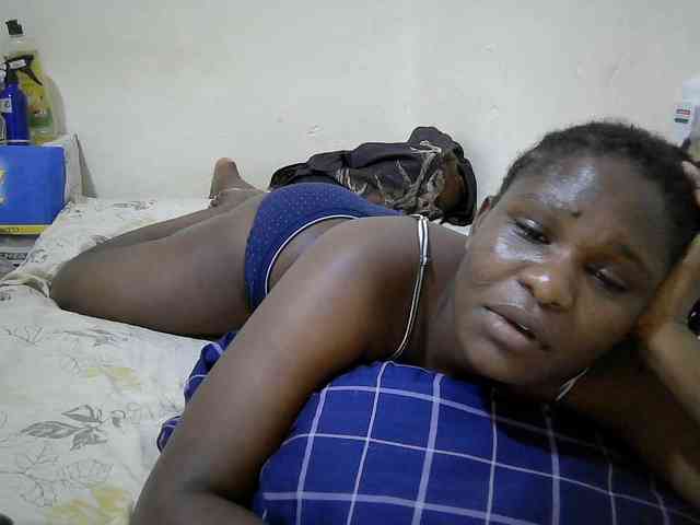 adara-lee webcam