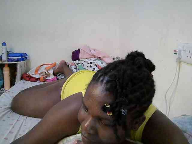 adara-lee webcam