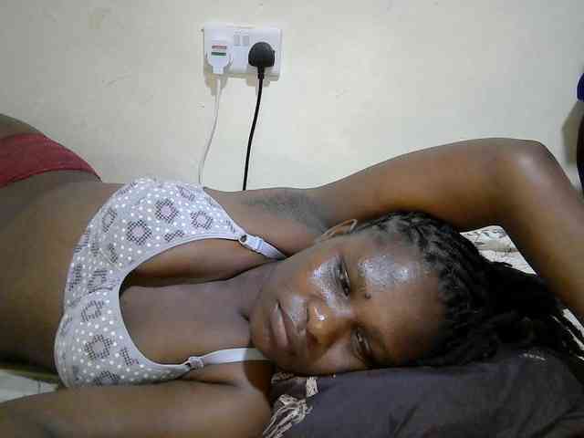 adara-lee Live Webcam on BongaCams