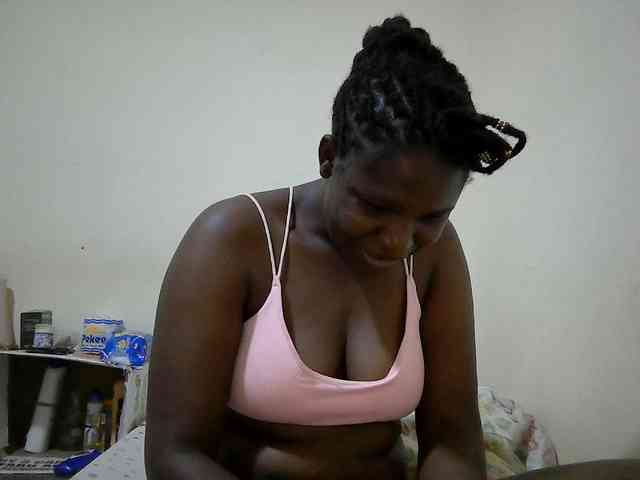 adara-lee webcam