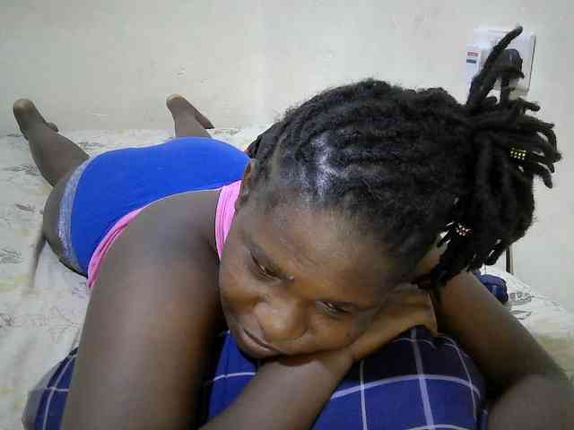 adara-lee webcam