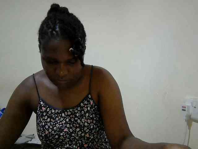 adara-lee webcam