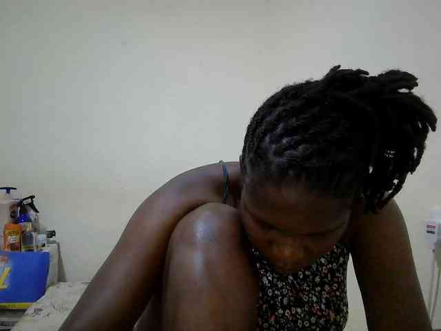 adara-lee webcam