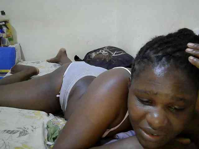 adara-lee webcam