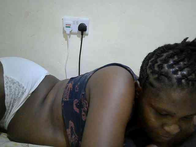 adara-lee webcam
