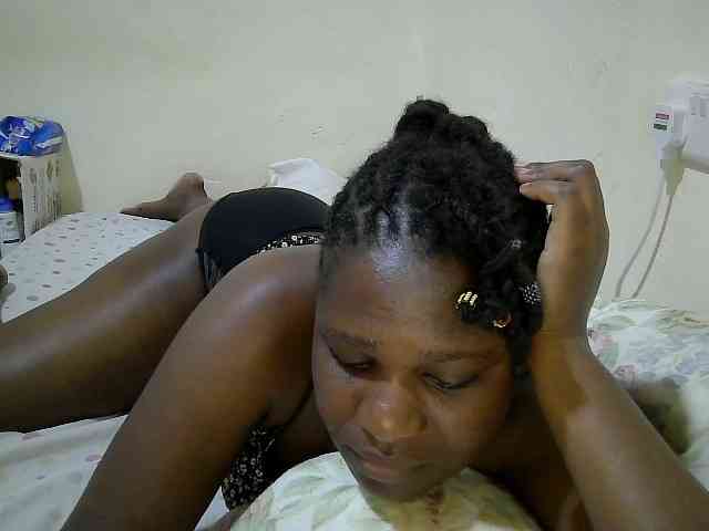 adara-lee webcam