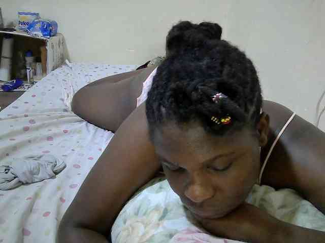 adara-lee webcam