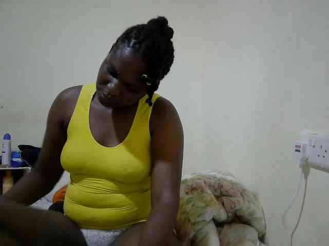 adara-lee webcam