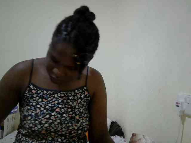 adara-lee webcam