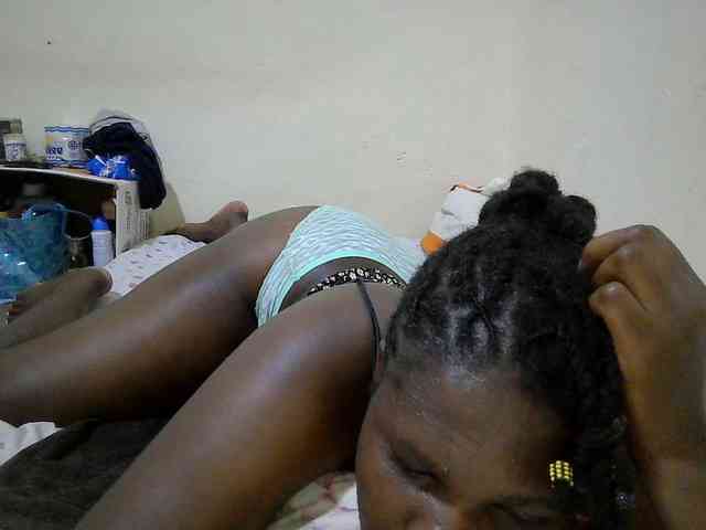 adara-lee webcam