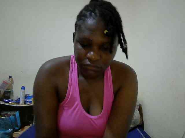 adara-lee webcam