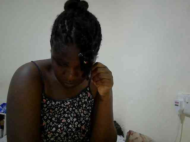 adara-lee webcam