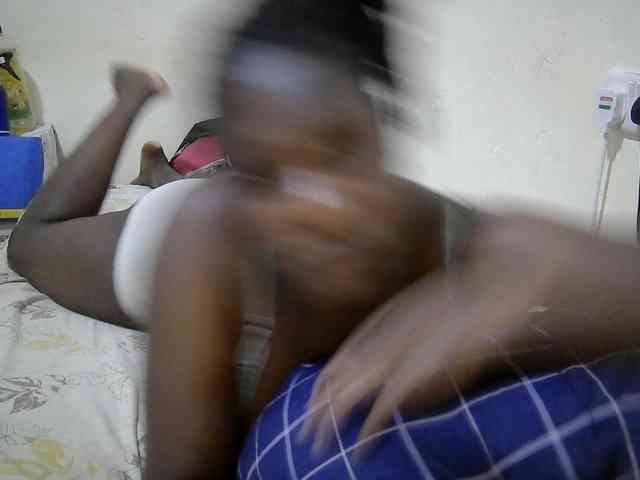 adara-lee webcam