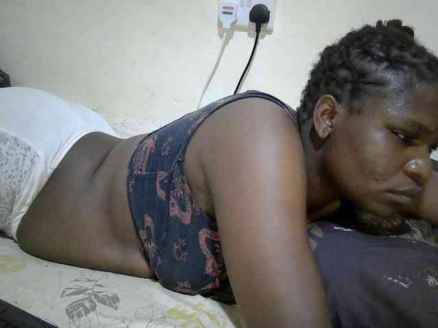 adara-lee webcam