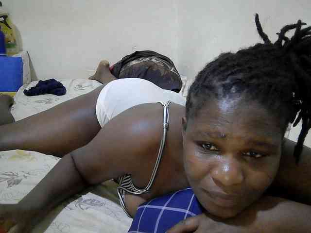 adara-lee webcam