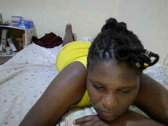 adara-lee webcam
