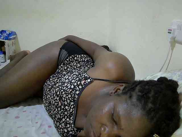 adara-lee webcam