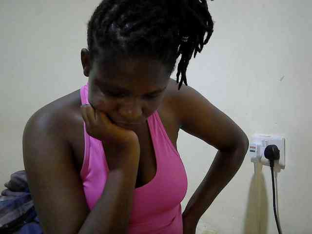 adara-lee webcam