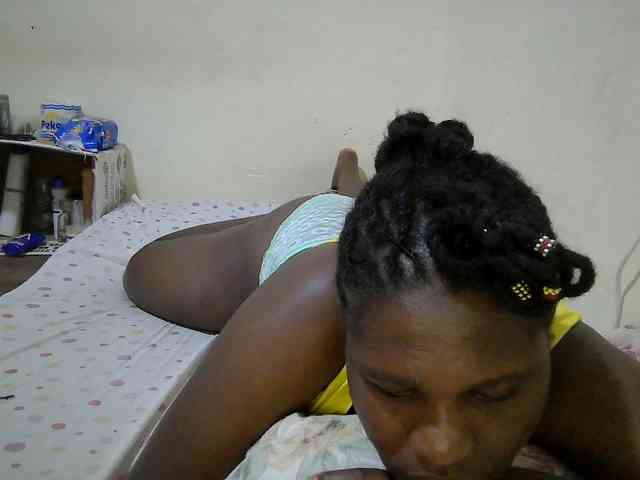 adara-lee webcam