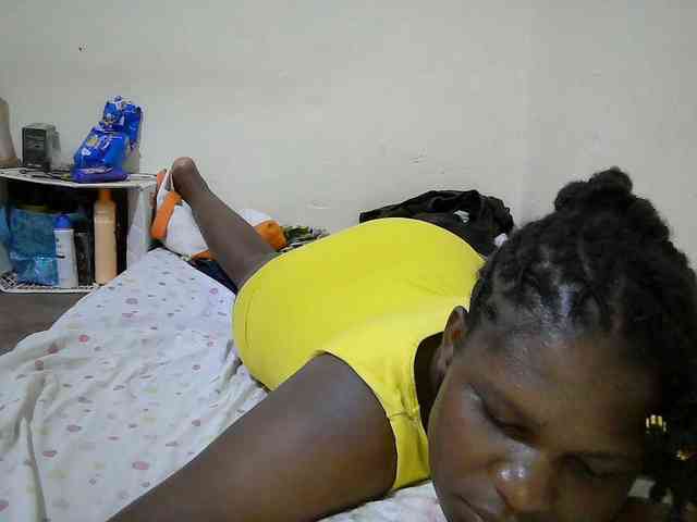 adara-lee webcam