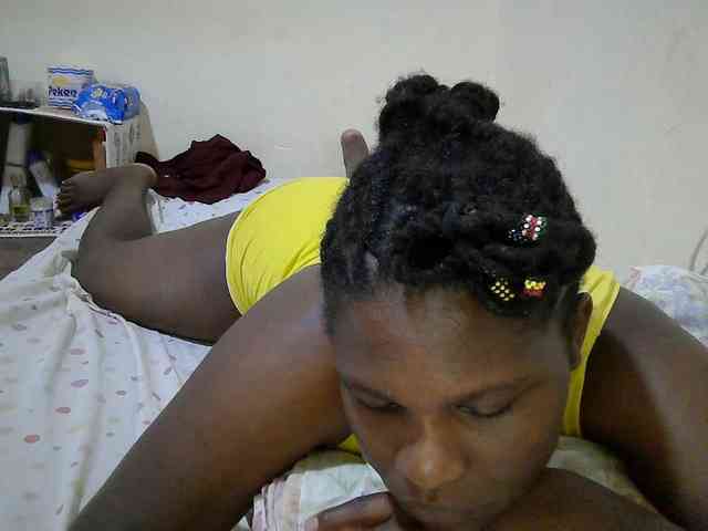 adara-lee webcam