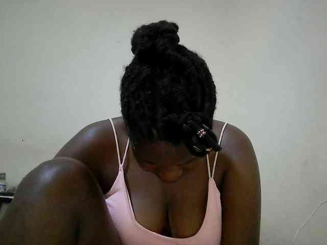 adara-lee webcam