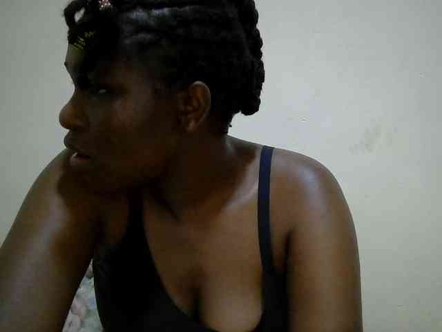 adara-lee webcam