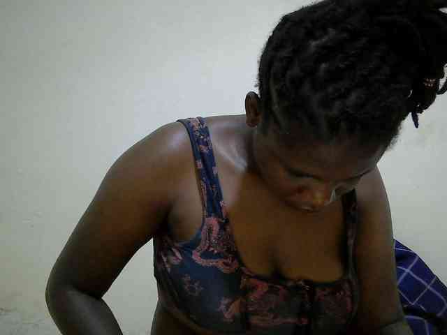 adara-lee webcam
