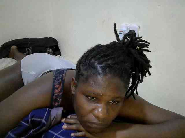 adara-lee webcam