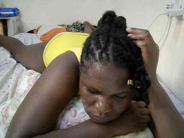 adara-lee webcam