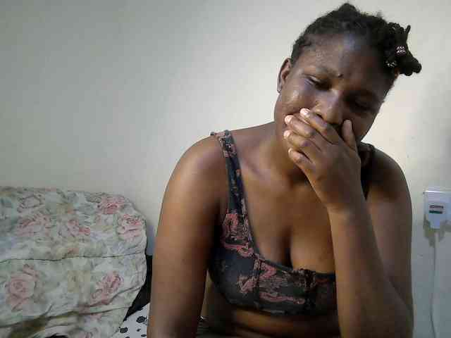 adara-lee webcam