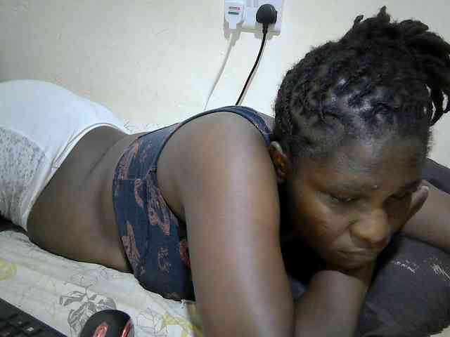 adara-lee webcam