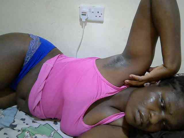 adara-lee webcam