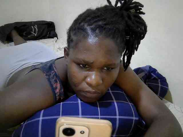 adara-lee webcam