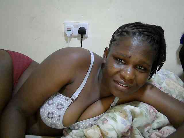 adara-lee webcam