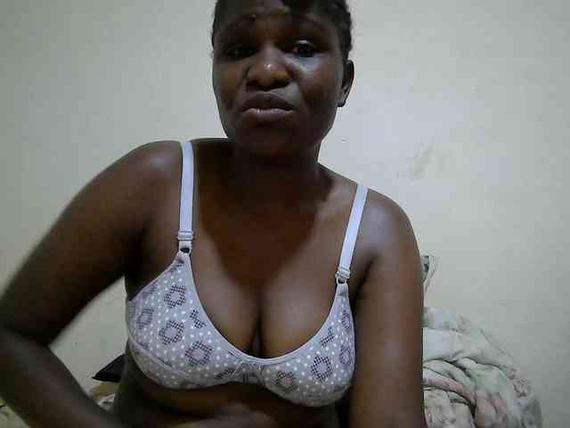 adara-lee webcam