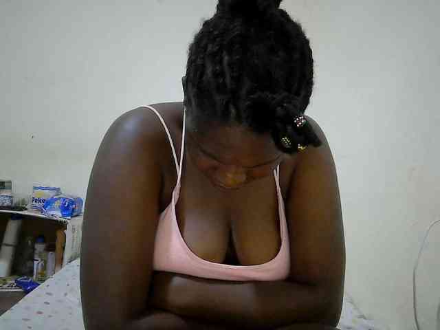adara-lee webcam