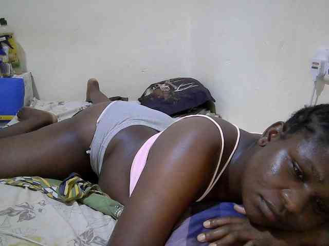adara-lee webcam