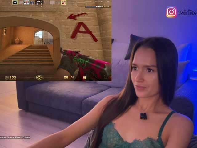 whiteTEA live webcam show