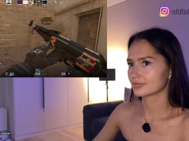 whiteTEAa live cam on BongaCams