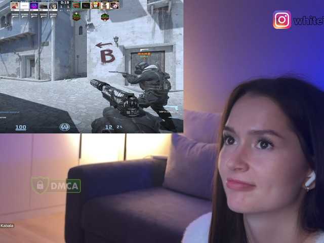 whiteTEAa live cam on BongaCams