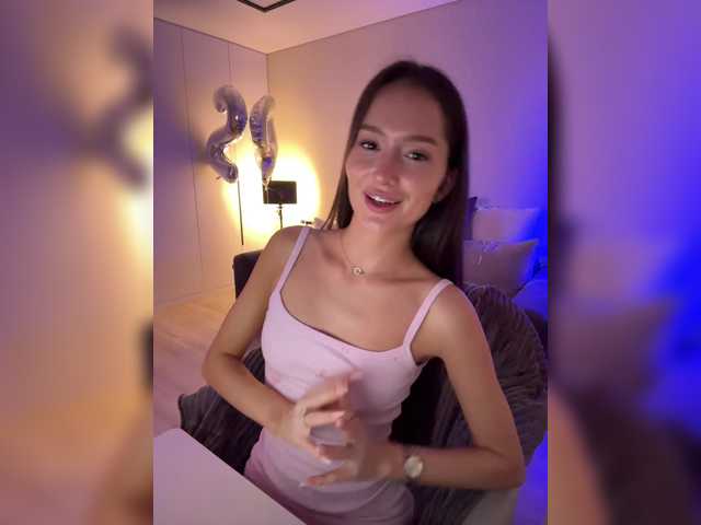 whiteTEAa live cam on BongaCams