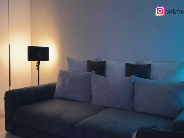 whiteTEAa live cam on BongaCams