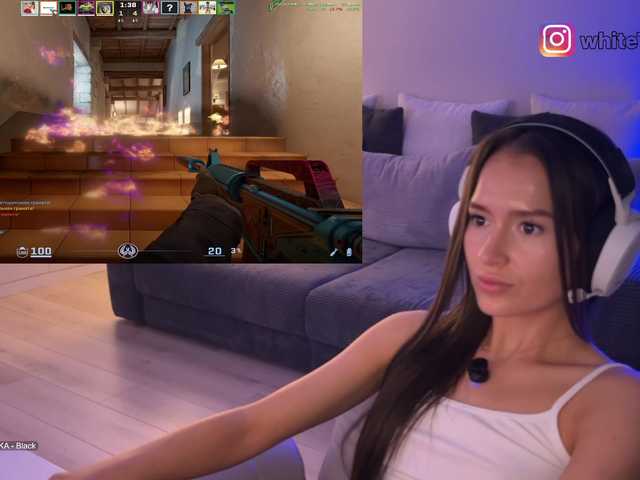 whiteTEAa live cam on BongaCams