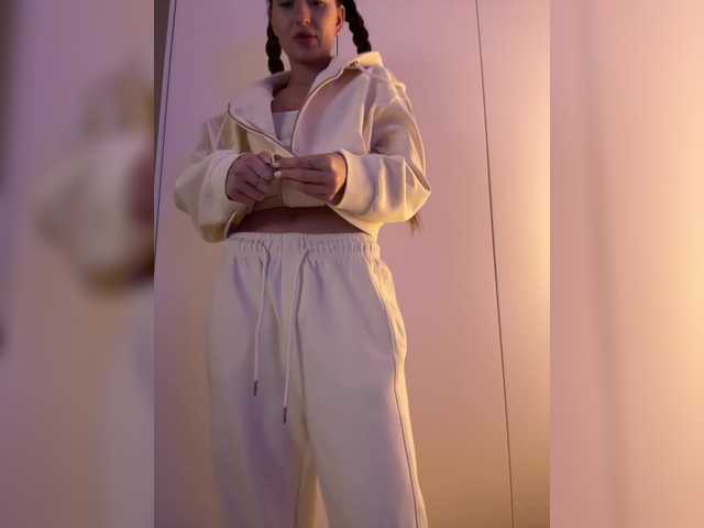 whiteTEAa's BongaCams profile