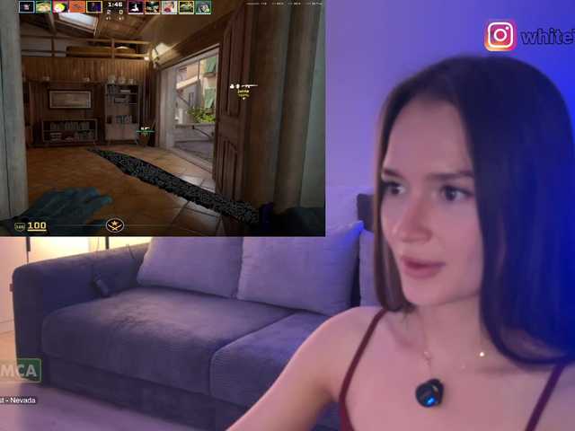 whiteTEAa live on BongaCams